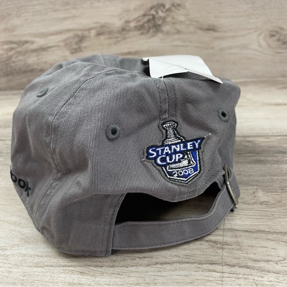 Exclusive Rare HTF Reebok Hat Conference Champions 2008 Stanley Cup NWT Gray - Picture 4 of 8